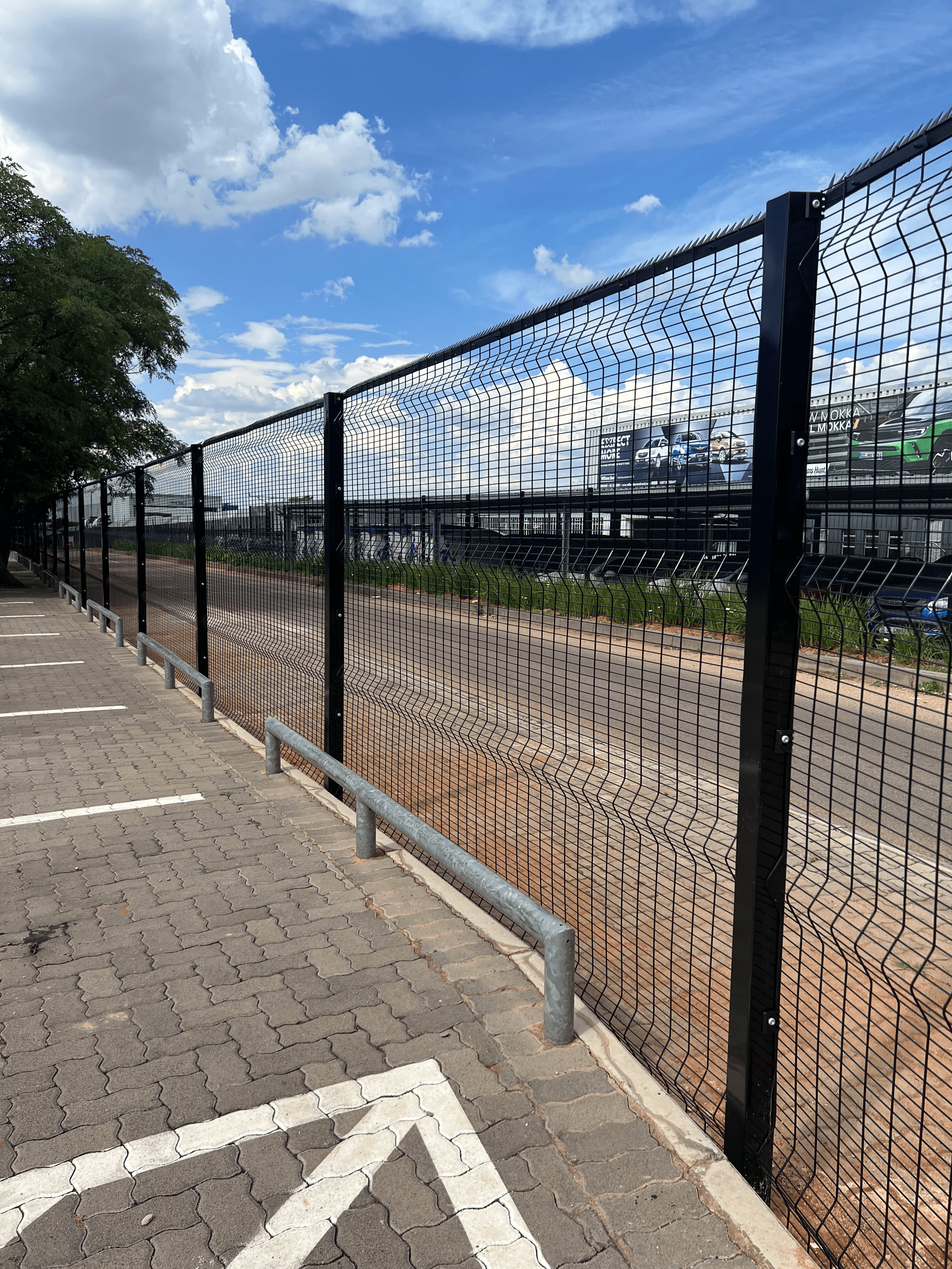 COMMERCIAL Fencing